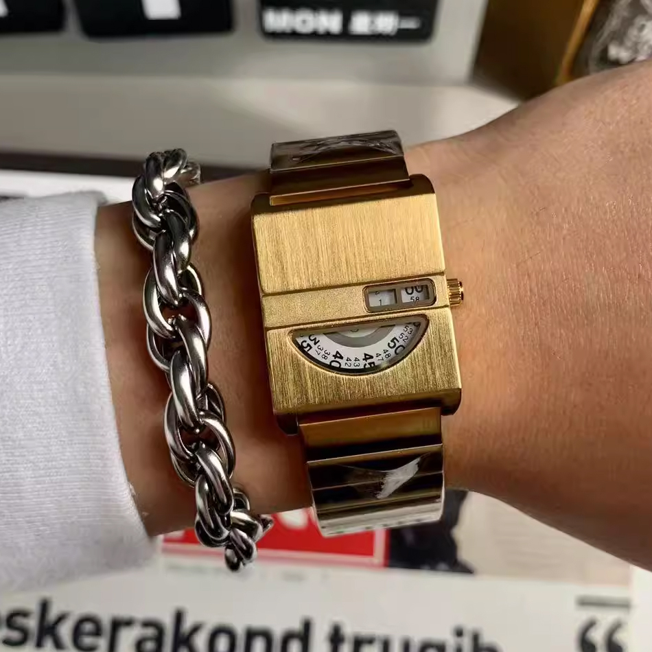Мужские часы-браслеты, квадрат – обзор и цена Luxury Watch Exchange