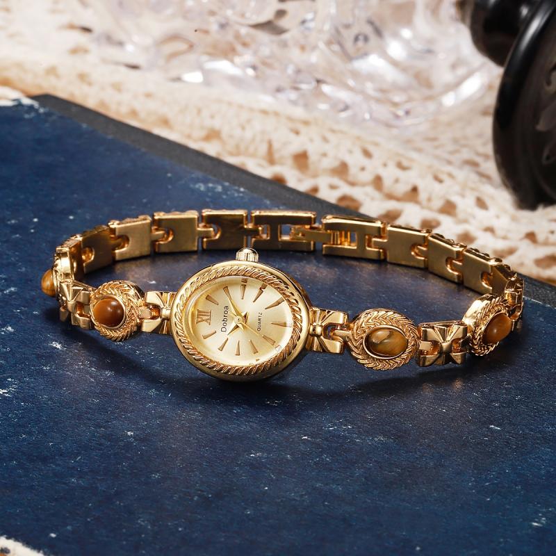 Часы с цепочкой из камня «Тигр – обзор и цена Luxury Watch Group