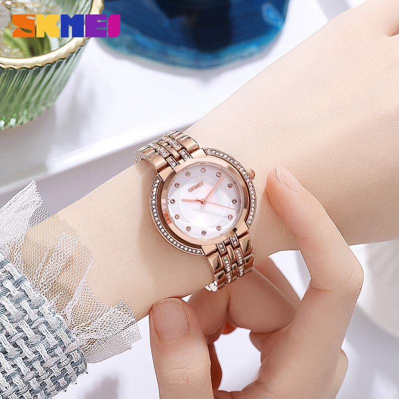 Женские кварцевые часы-браслет – обзор и цена Luxury Watches