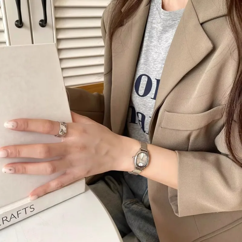 Зеленые часы с маленьким оваль – обзор и цена Ladies Luxury Watch