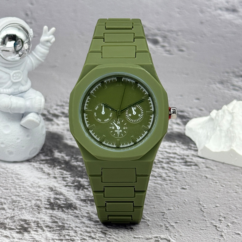 Модные кварцевые часы известно – обзор и цена Luxury Watch Exchange